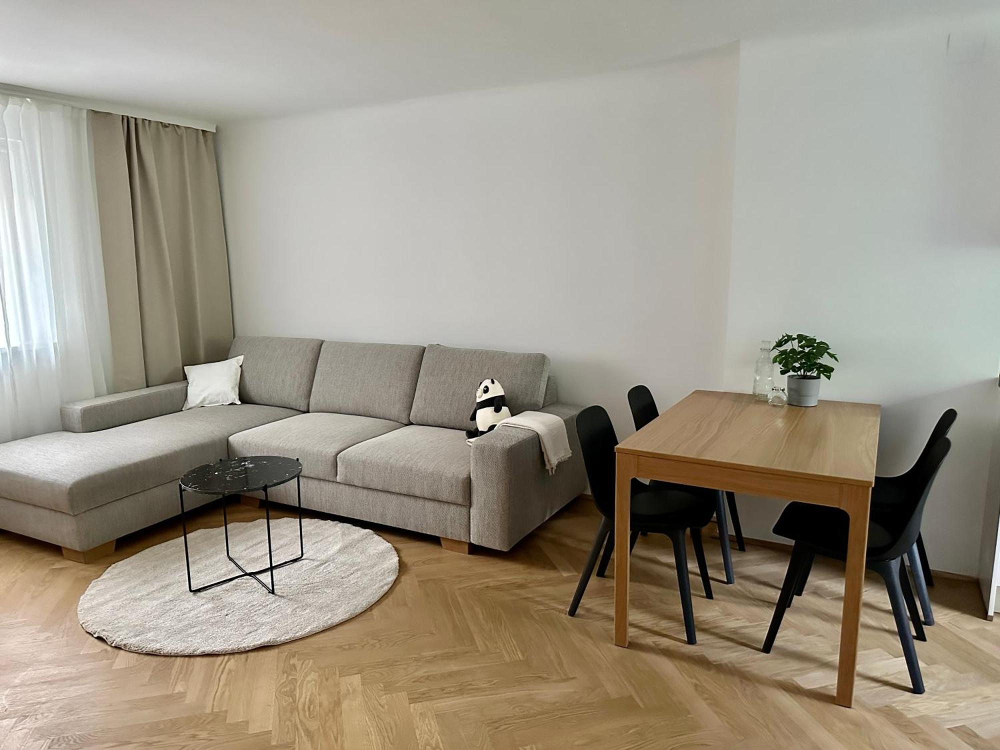 Apartment Viviane Paulos - Stylish At Wienerberg *